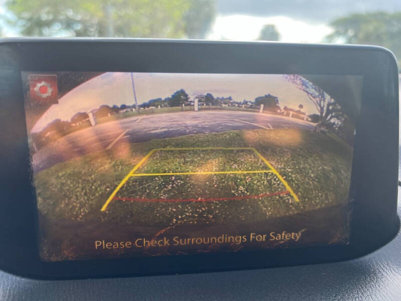 2017 Mazda MAZDA3 Sport