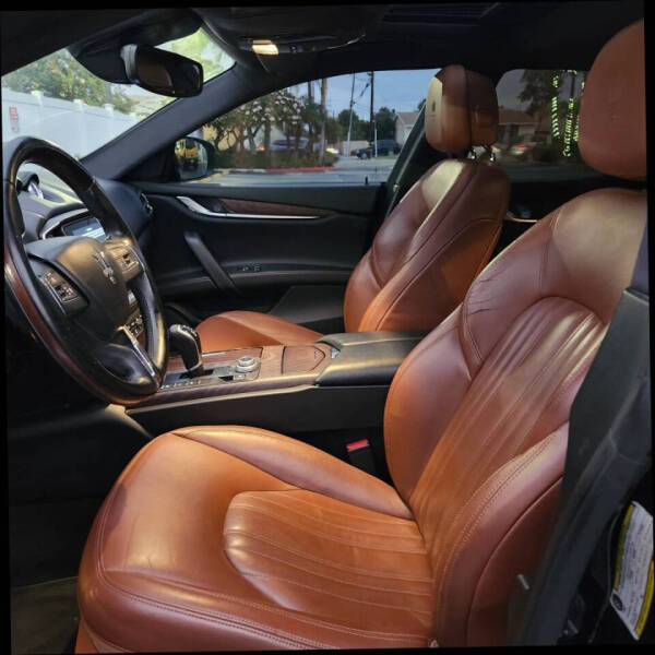 2017 Maserati Ghibli