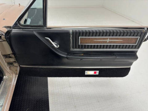 1966 Ford Thunderbird