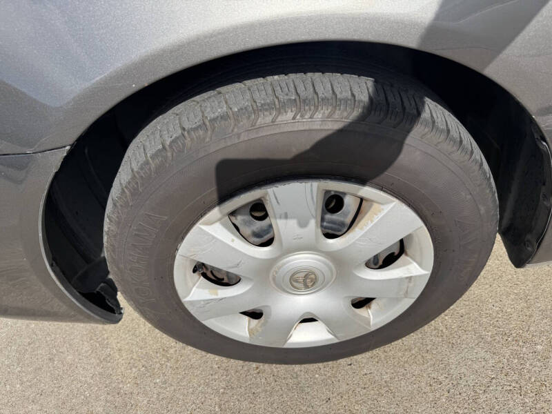 2005 Toyota Camry Standard