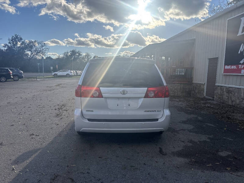 2008 Toyota Sienna XLE