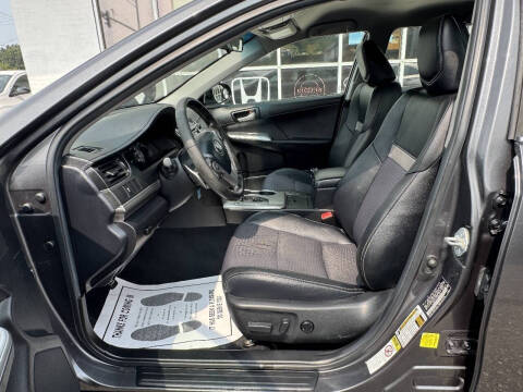 2012 Toyota Camry SE