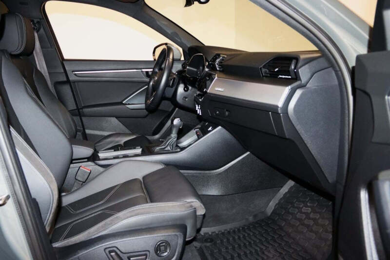 2021 Audi Q3 quattro S line Prem Plus 45 TFSI