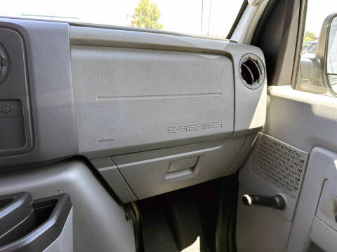 2010 Ford E-Series E-250