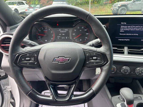 2024 Chevrolet Trax RS