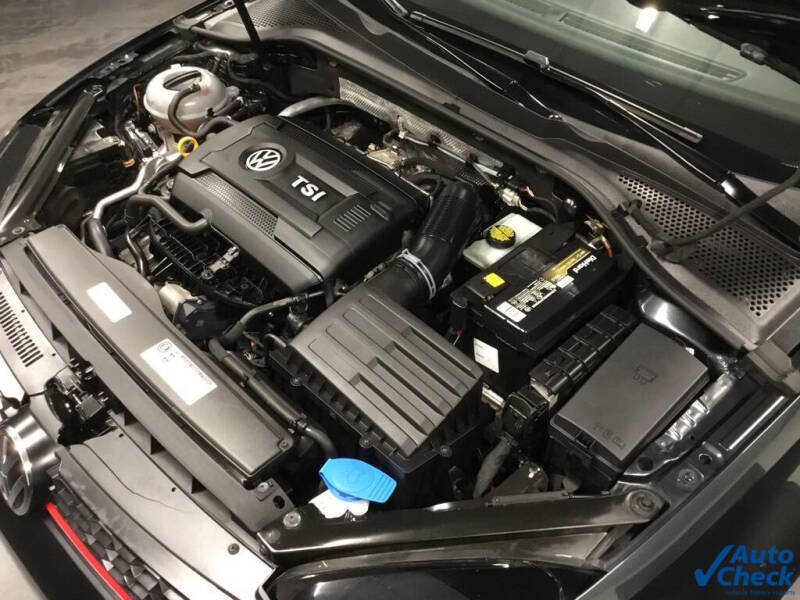 2017 Volkswagen Golf GTI SE