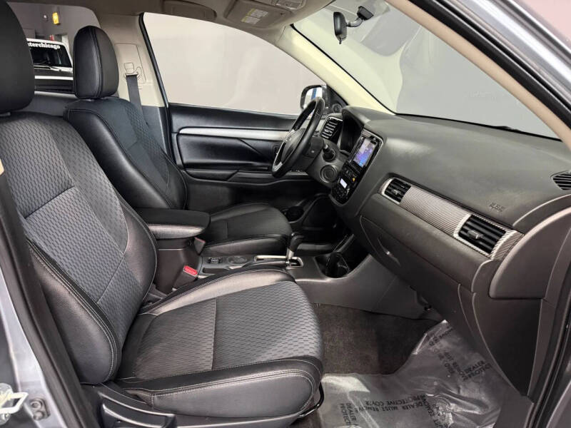 2015 Mitsubishi Outlander SE