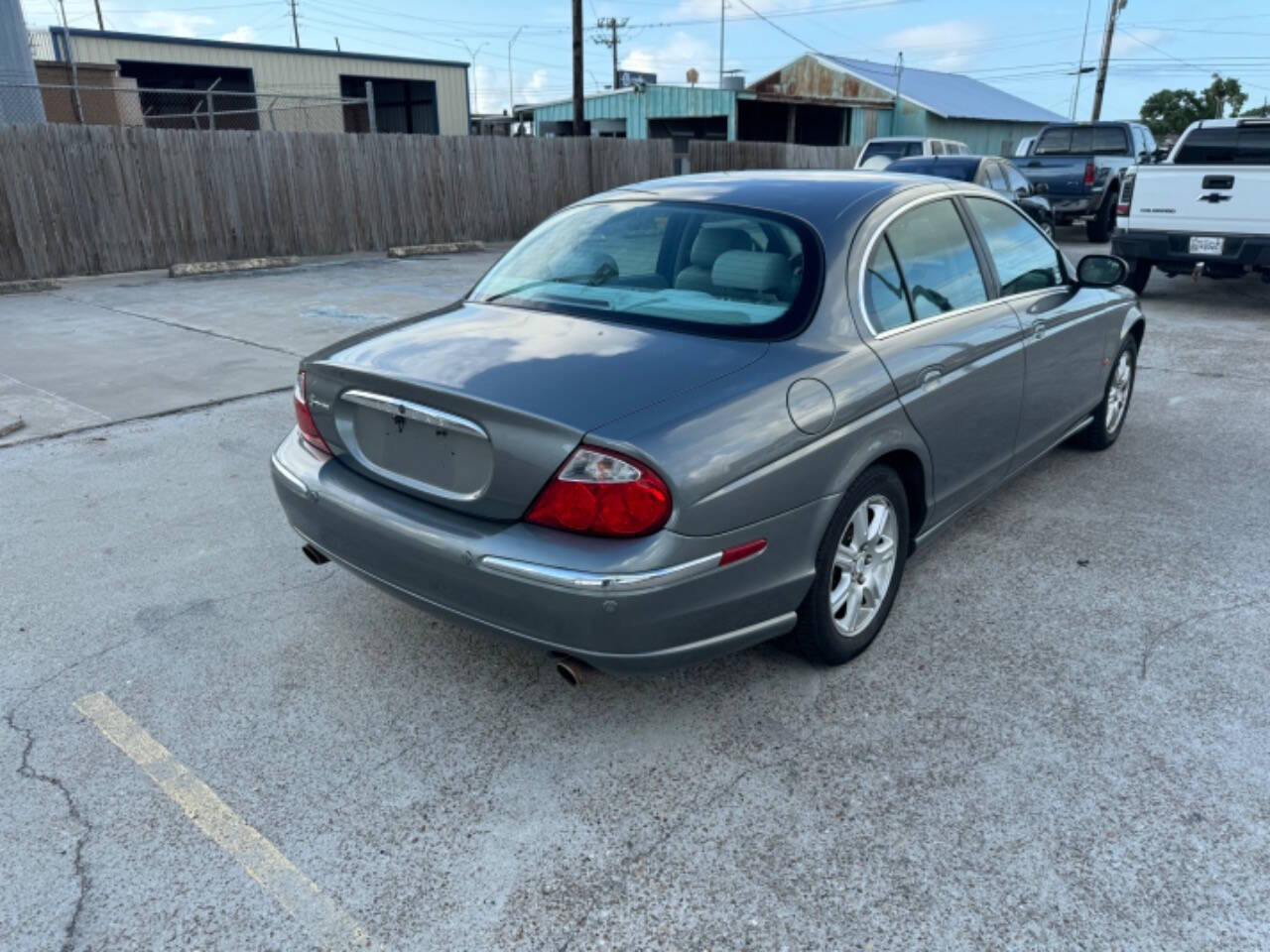 2003 Jaguar S-Type for sale at Vehicles Limited in Corpus Christi, TX