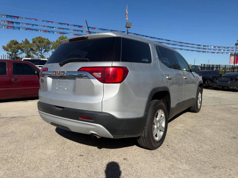 2017 GMC Acadia SLE-1