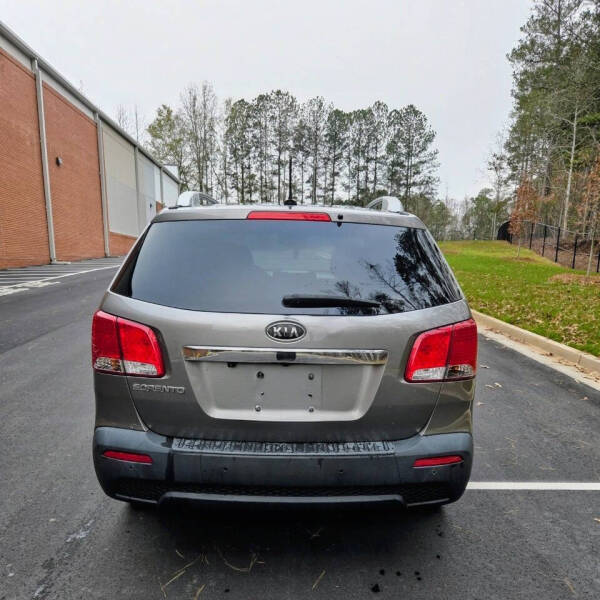 2011 Kia Sorento LX