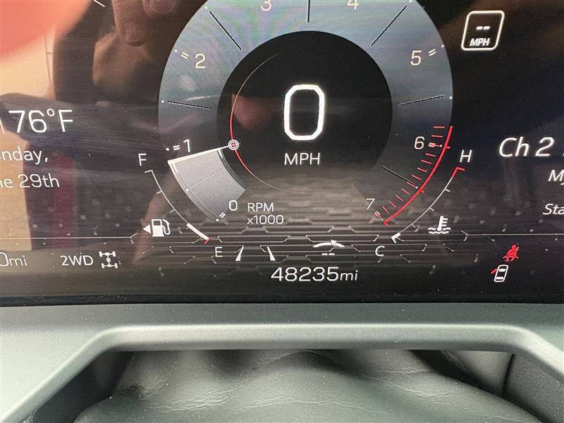 2024 GMC Acadia Elevation