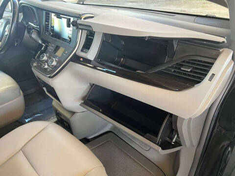 2018 Toyota Sienna
