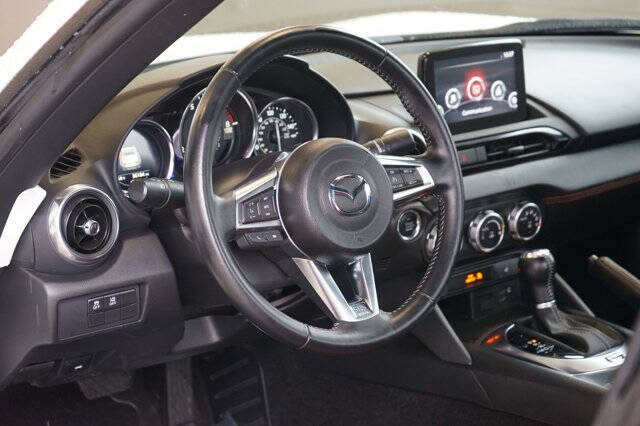 2022 Mazda MX-5 Miata RF Grand Touring