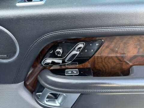 2020 Land Rover Range Rover P525 HSE