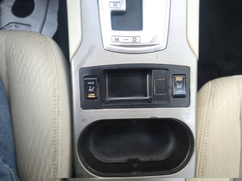 2010 Subaru Outback 2.5i Premium