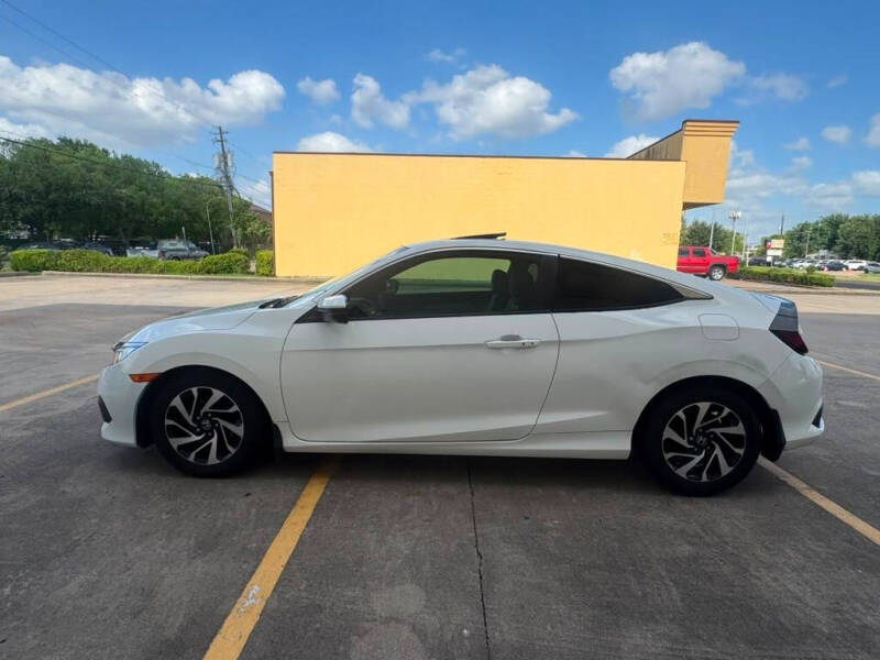 2017 Honda Civic LX-P