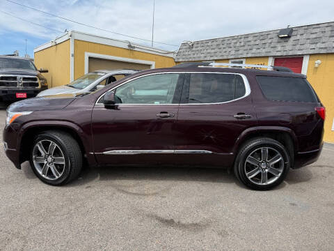 2017 GMC Acadia Denali