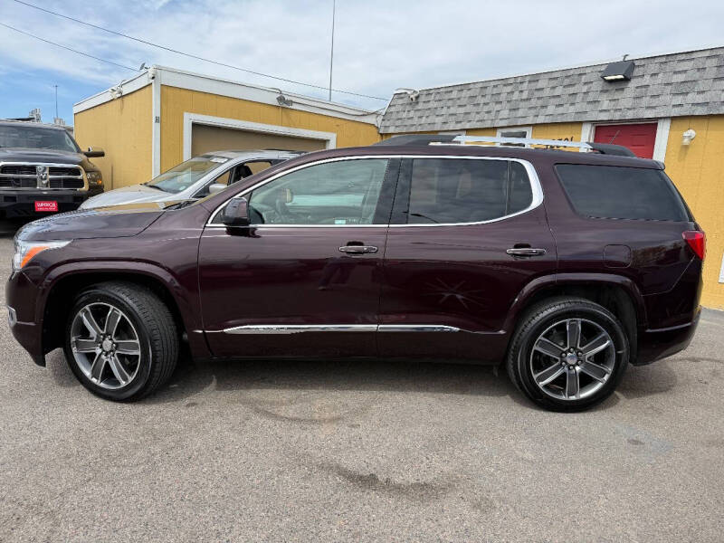 2017 GMC Acadia Denali