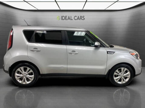 2015 Kia Soul +