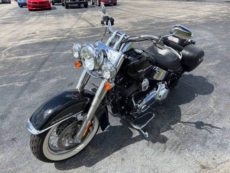 2017 Harley-Davidson FLSTNI