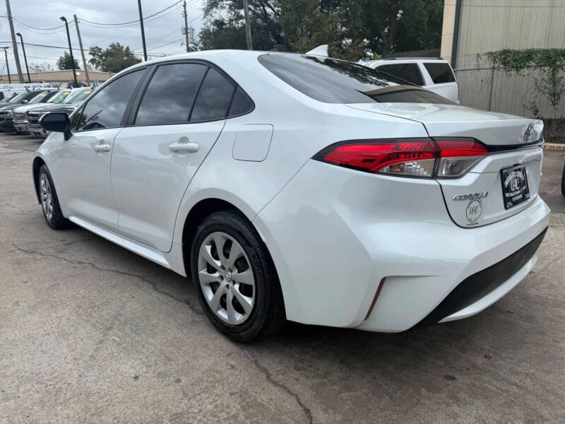 2022 Toyota Corolla LE