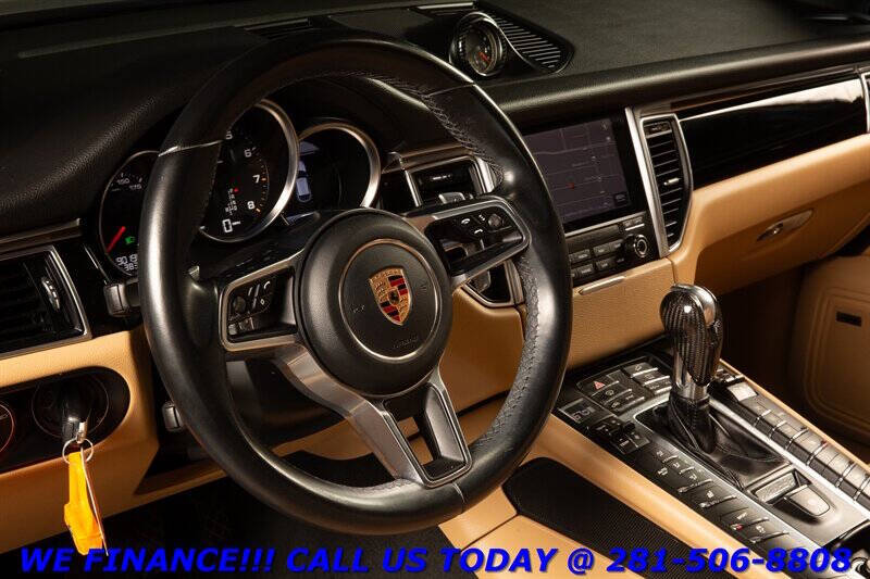 2017 Porsche Macan