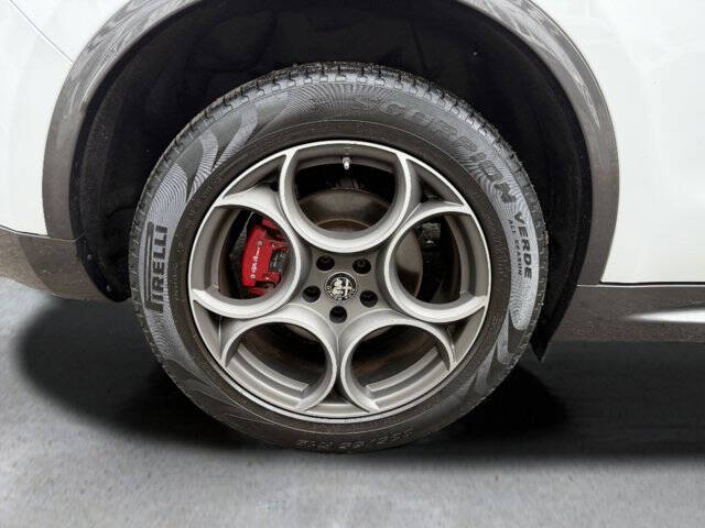 2022 Alfa Romeo Stelvio Ti