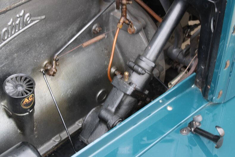 1927 Oldsmobile Sedan