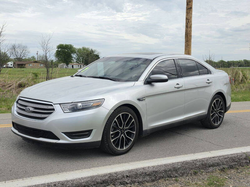 2017 Ford Taurus SEL