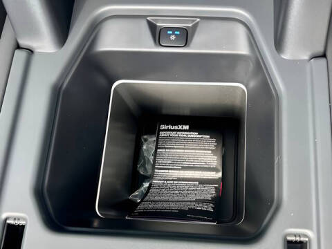 2025 Land Rover Defender 110 P400 S