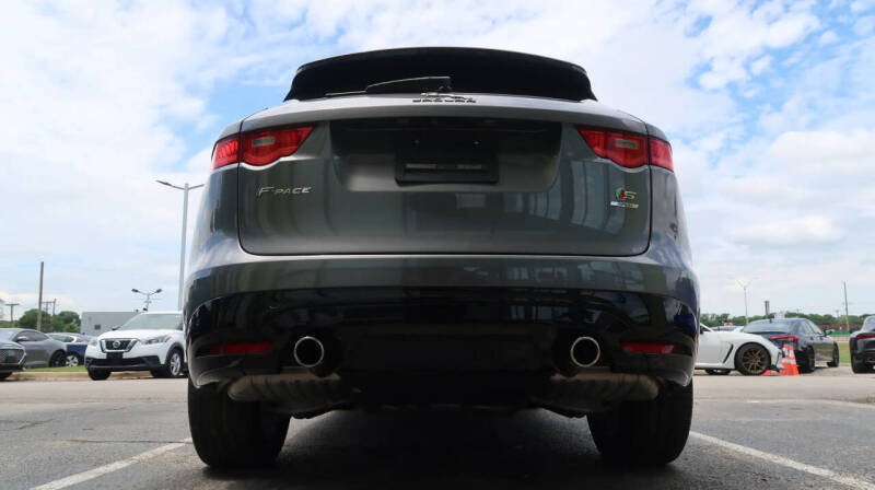 2017 Jaguar F-PACE S