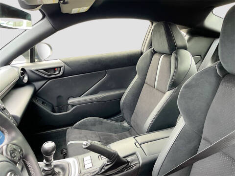 2024 Toyota GR86 Premium