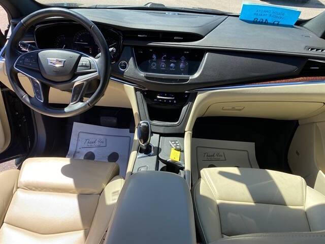 2017 Cadillac XT5 Luxury
