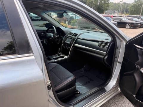 2015 Toyota Camry SE