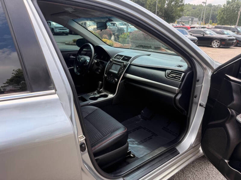 2015 Toyota Camry SE