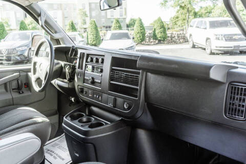 2024 Chevrolet Express 2500
