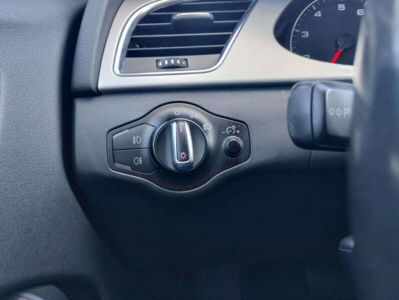 2010 Audi A4 2.0T quattro Premium