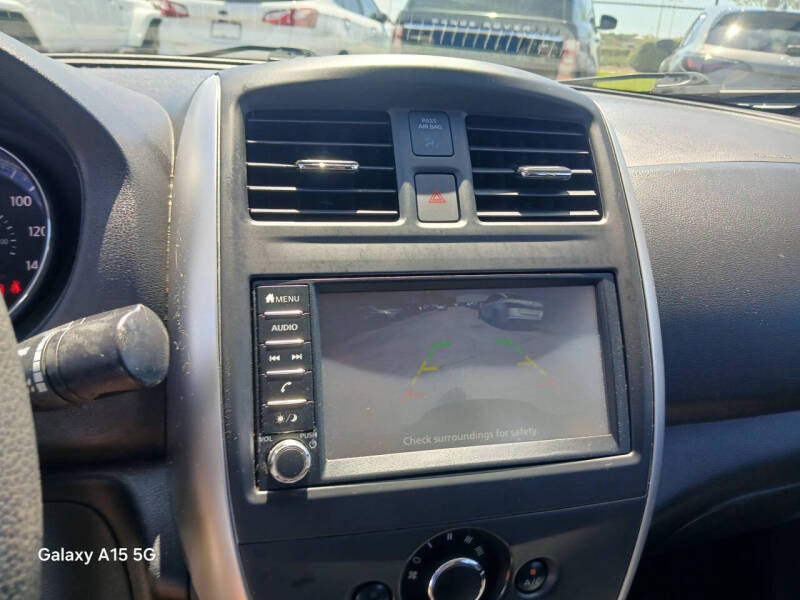 2019 Nissan Versa