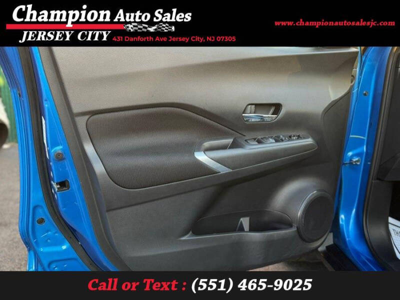 2023 Nissan Kicks SV