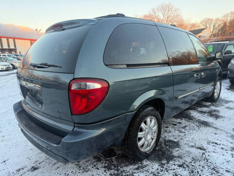 2006 Chrysler Town and Country Touring