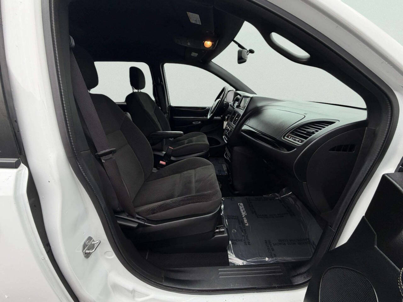 DodgeGrand Caravan24