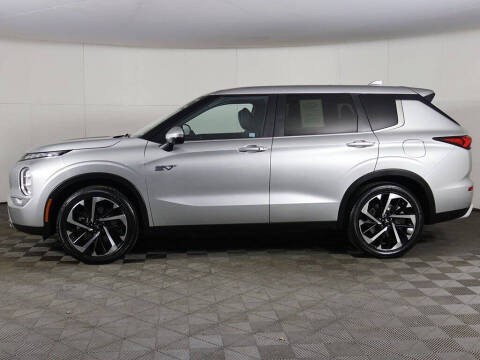 2024 Mitsubishi Outlander PHEV SE