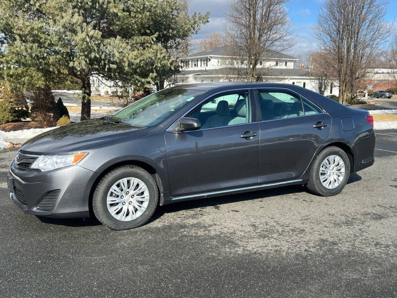 2014 Toyota Camry LE