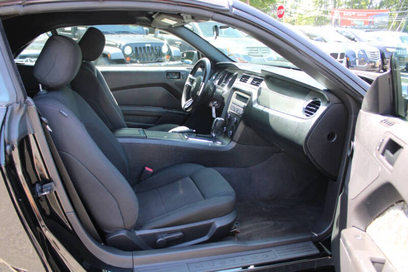 2014 Ford Mustang V6