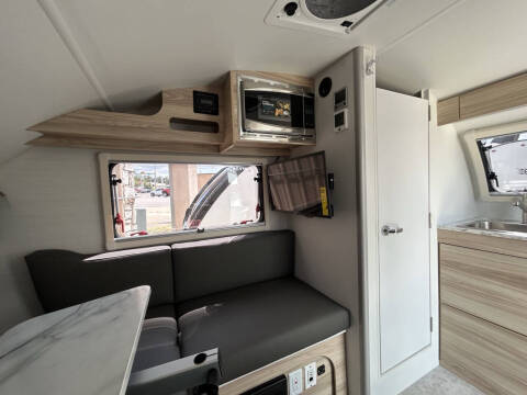 2025 nuCamp RV TAB 320 S