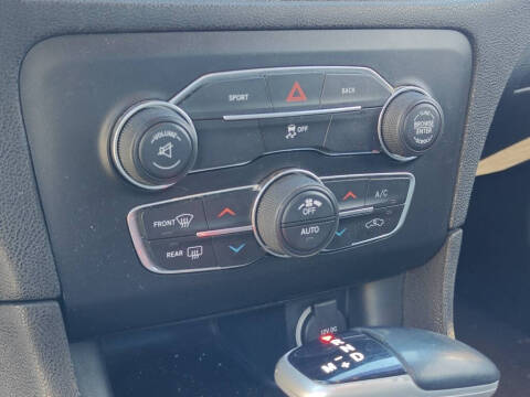 2015 Dodge Charger SXT