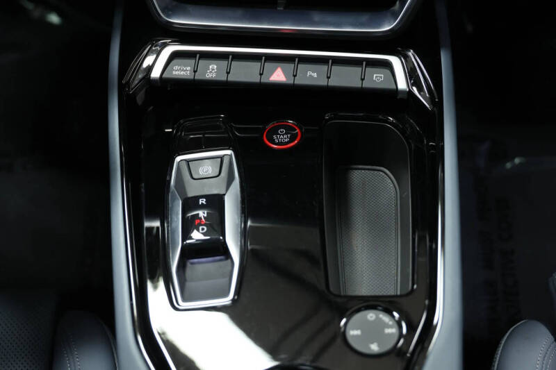 2024 Audi e-tron GT quattro Premium Plus