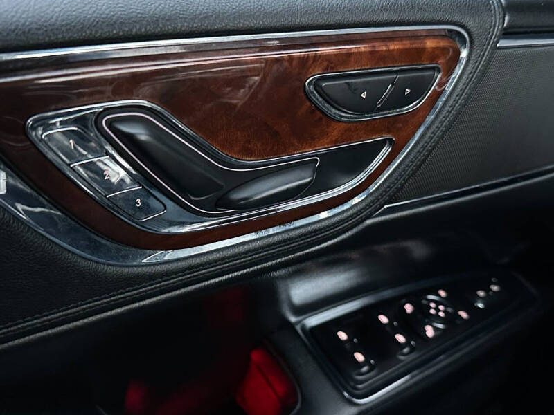 2018 Lincoln Continental Select