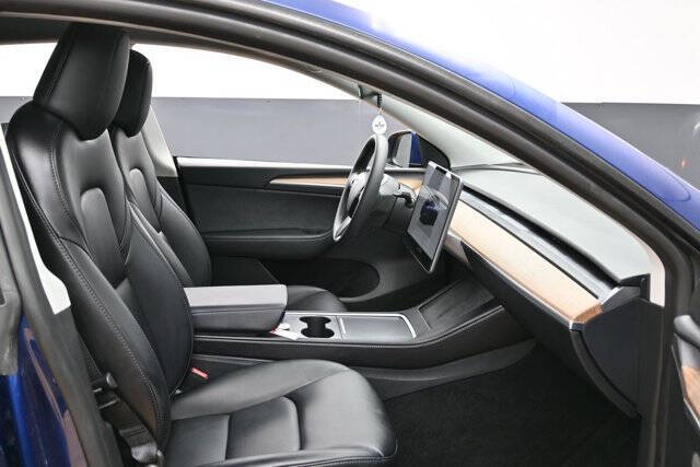 2025 Tesla Model Y Long Range
