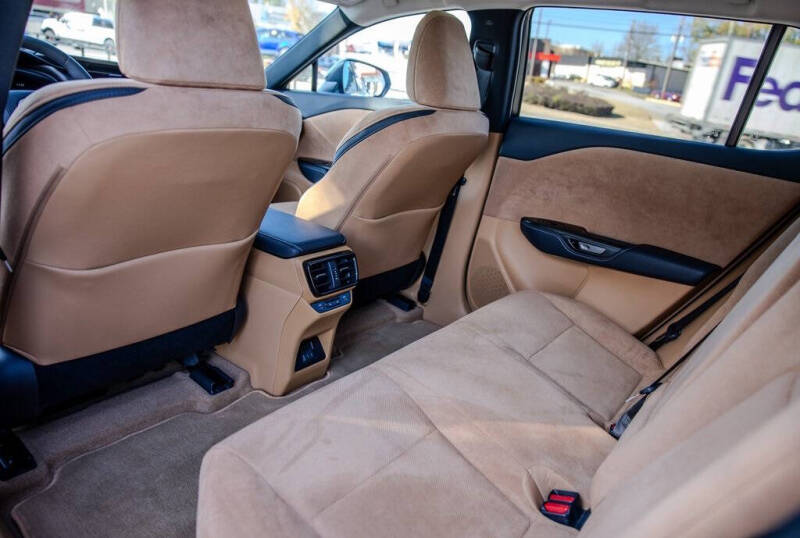 2023 Lexus RZ 450e Luxury